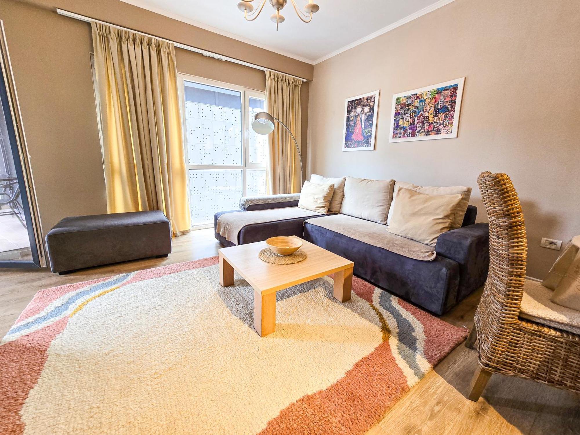 Emerald Luxury 1bd Tirana